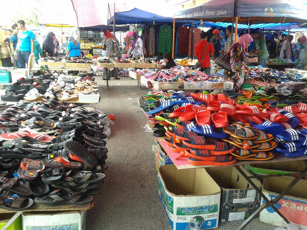 Iz Budget Kampung Kuala Besut ภายนอก รูปภาพ